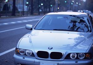 高品質な自動車カバーで愛車を守ろう